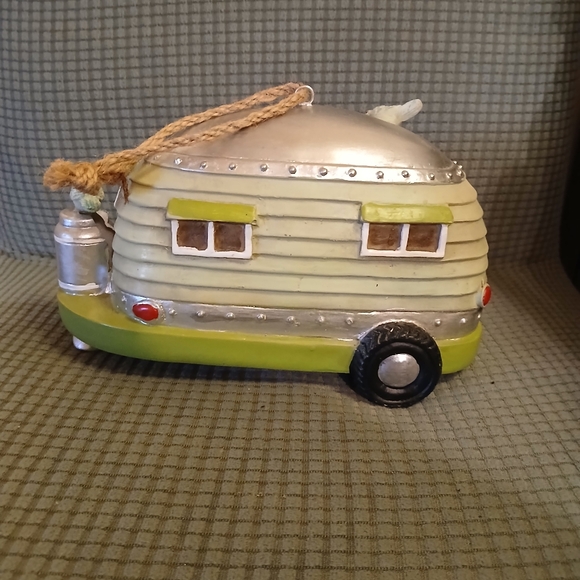 Ashland Mint Green and Silver Camper Birdhouse W/ 2 Blue Birds (011526M) - Picture 7 of 8